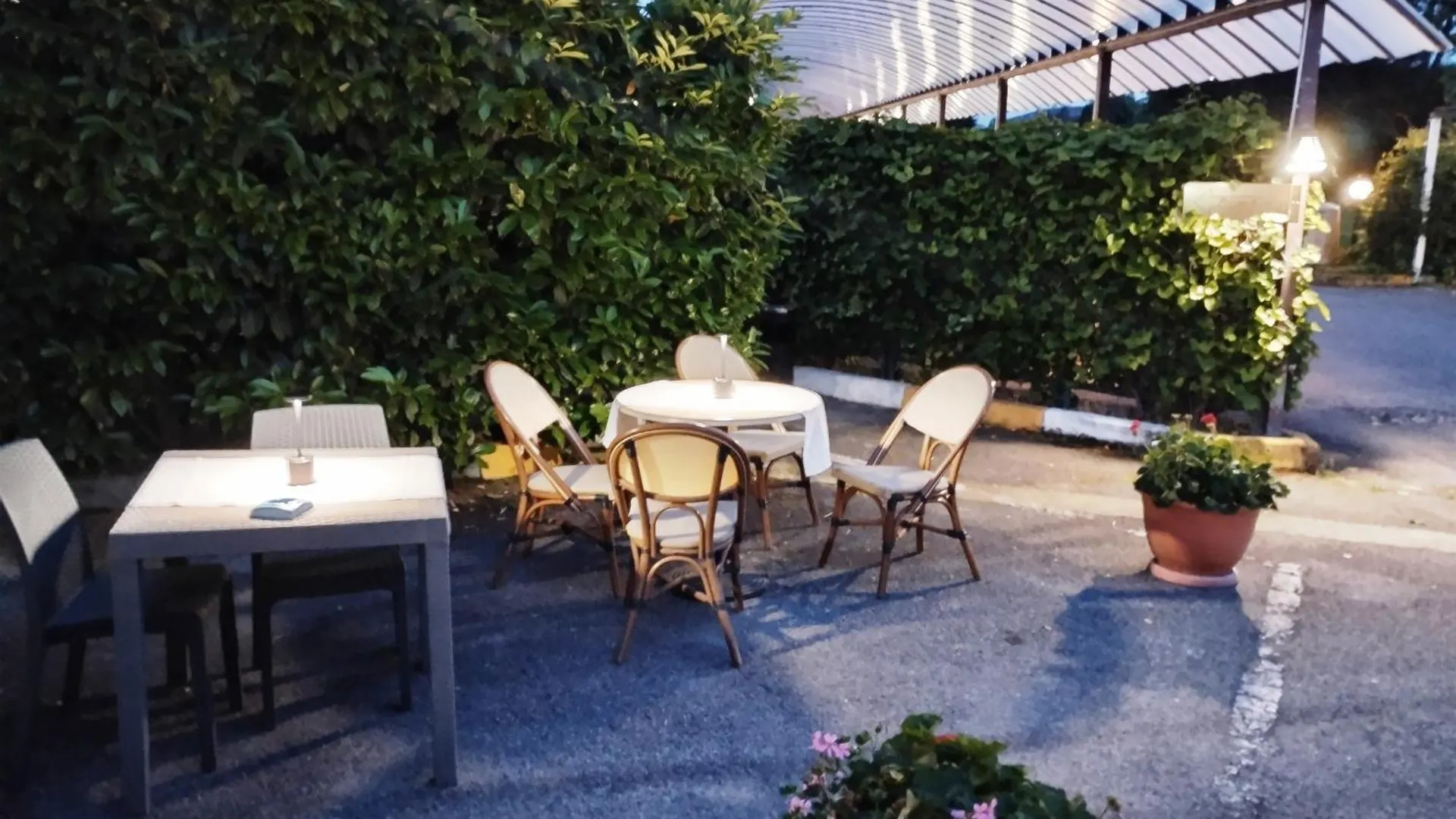 Hotel Motel Est Peschiera Borromeo Italy